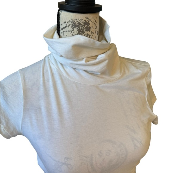 Theory Ivory Cowl Neck Short Sleeve Top - Picture 3 of 7